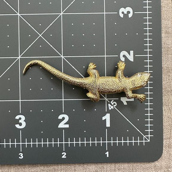 Vintage Lizard Salamander Gold Tone Brooch Clear Rhinestone Eyes Pin 2.75" - Picture 7 of 10